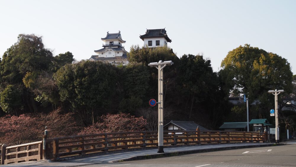The image of Kakegawa Castle from its entrance