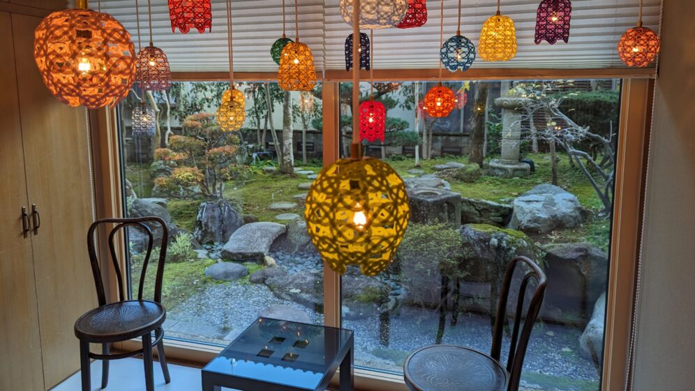 Mizuhiki lighting with Japanese garden
